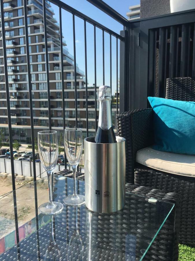 Belgrade Waterfront - Beograd Na Vodi Appartement Buitenkant foto